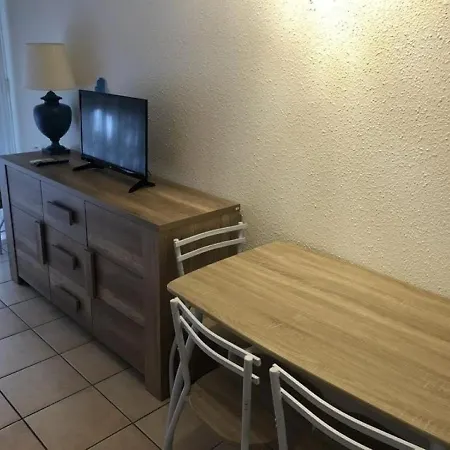 Emplacement Exceptionnel - Studio 2/3 Personnes Face Est - Proche Plage Et Commerces Appartement