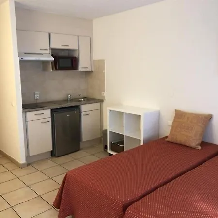 Emplacement Exceptionnel - Studio 2/3 Personnes Face Est - Proche Plage Et Commerces Appartement